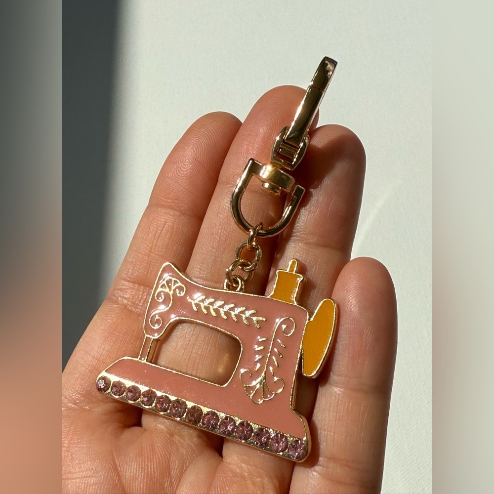 Sewing Machine Charm/Keychain Pink